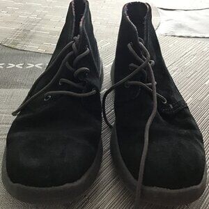 UGGS Canoe Boys' Black Suede Ankle Boots Derby Shoes #1014363K, Size 3